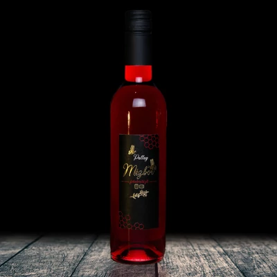 Fekete ribizlis  mézbor tölgyfa hordós érleléssel (500ml) ÚJ 